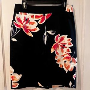 Black floral pencil skirt, size 6
